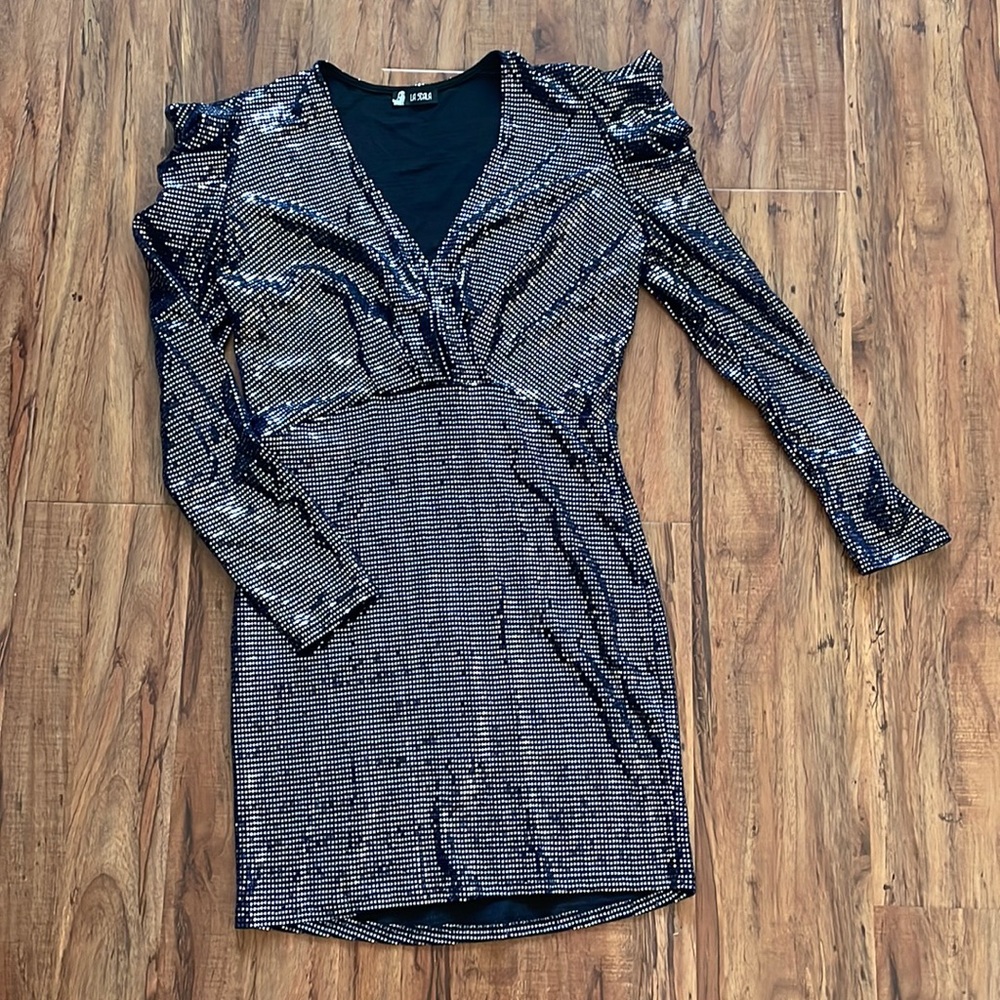 ✨LIKE NEW✨ Sparkly mini dress size XL